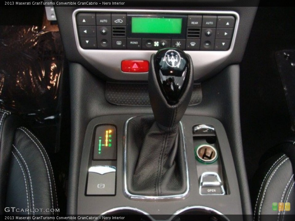 Nero Interior Transmission for the 2013 Maserati GranTurismo Convertible GranCabrio #77590268