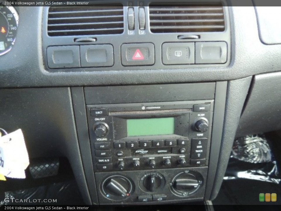 Black Interior Controls for the 2004 Volkswagen Jetta GLS Sedan #77594058