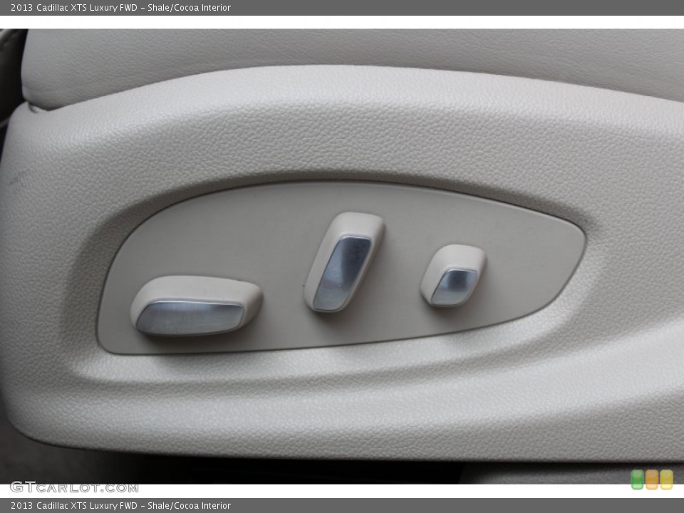 Shale/Cocoa Interior Controls for the 2013 Cadillac XTS Luxury FWD #77595981