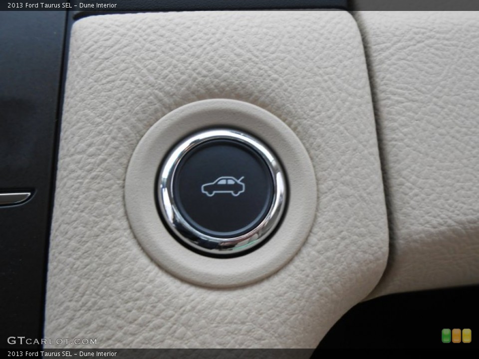 Dune Interior Controls for the 2013 Ford Taurus SEL #77597556