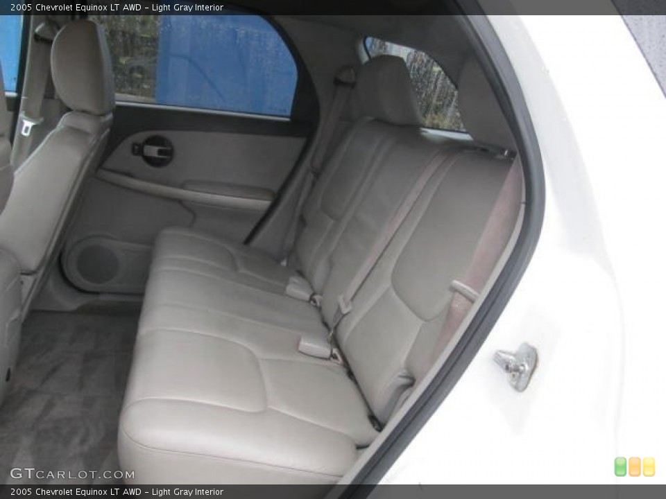 Light Gray Interior Rear Seat for the 2005 Chevrolet Equinox LT AWD #77598381