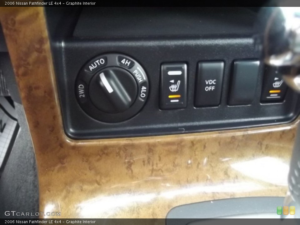 Graphite Interior Controls for the 2006 Nissan Pathfinder LE 4x4 #77599863