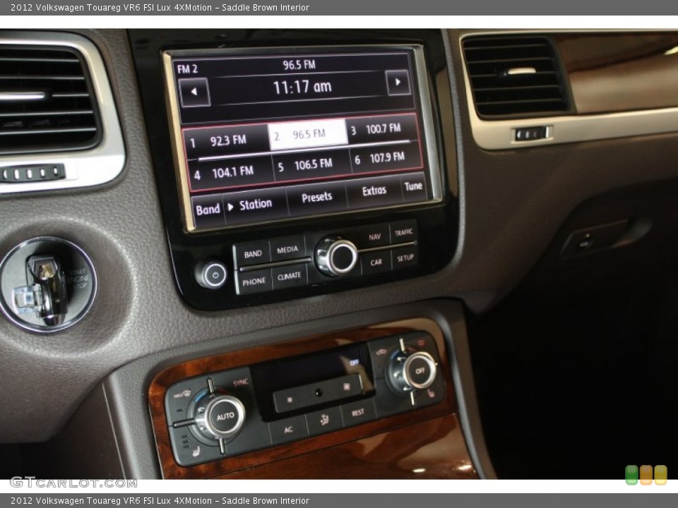 Saddle Brown Interior Controls for the 2012 Volkswagen Touareg VR6 FSI Lux 4XMotion #77607204