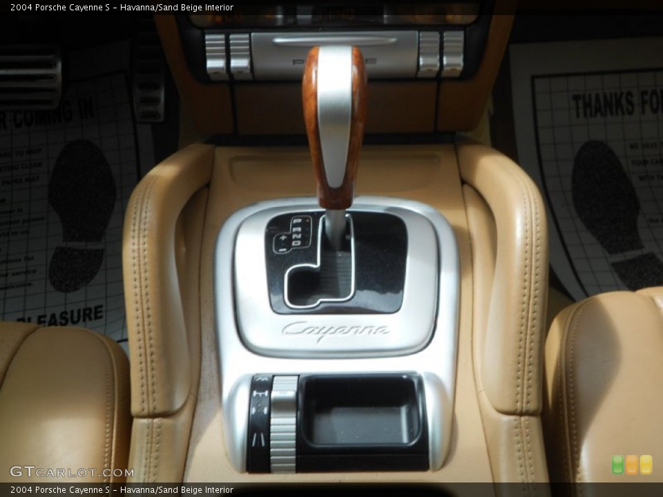 Havanna/Sand Beige Interior Transmission for the 2004 Porsche Cayenne S #77608341