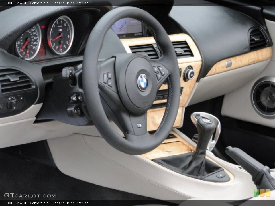 Sepang Beige Interior Dashboard for the 2008 BMW M6 Convertible #77627231