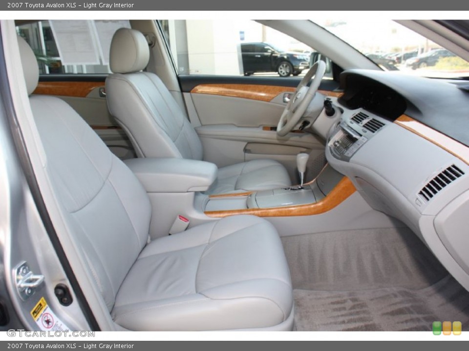 Light Gray Interior Photo for the 2007 Toyota Avalon XLS #77645150