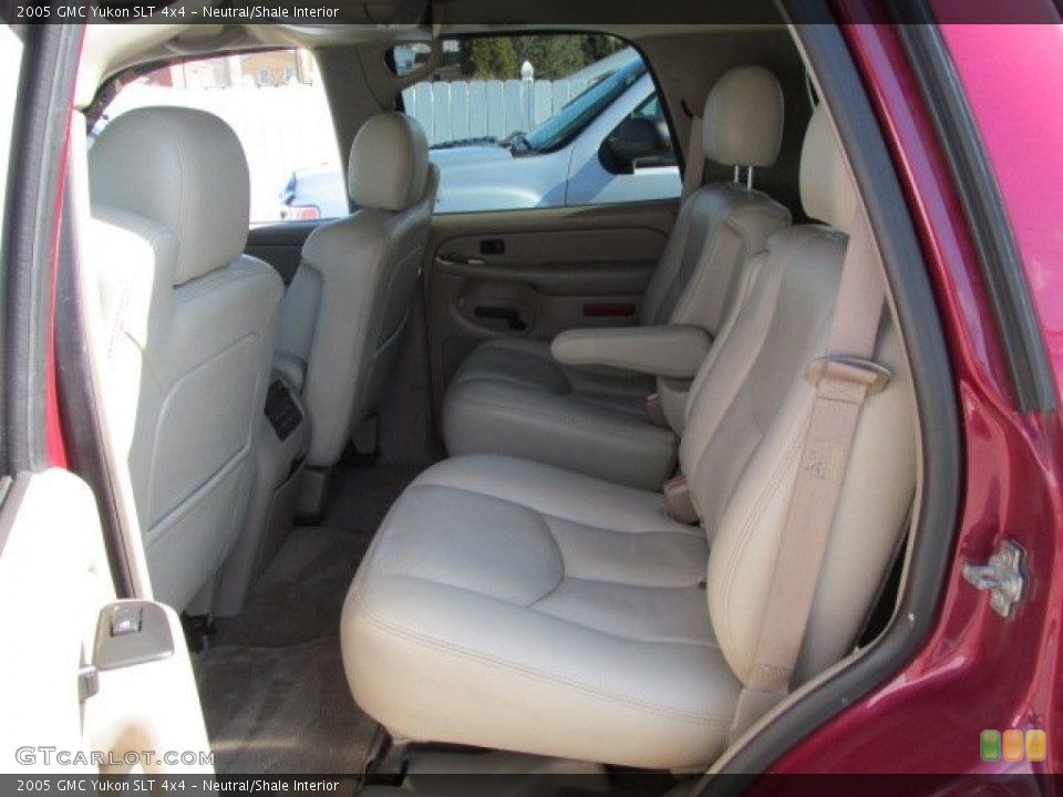 Neutral/Shale Interior Rear Seat for the 2005 GMC Yukon SLT 4x4 #77648646