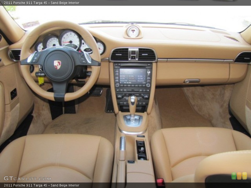 Sand Beige Interior Dashboard for the 2011 Porsche 911 Targa 4S #77660026