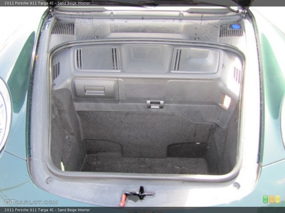 Sand Beige Interior Trunk for the 2011 Porsche 911 Targa 4S #77660448