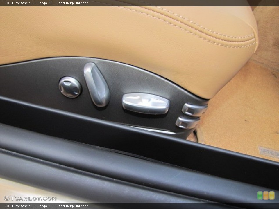 Sand Beige Interior Controls for the 2011 Porsche 911 Targa 4S #77660505