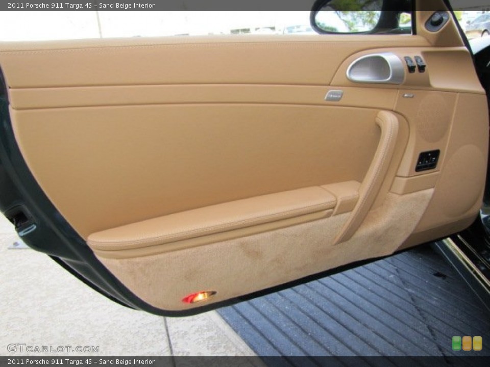 Sand Beige Interior Door Panel for the 2011 Porsche 911 Targa 4S #77660751