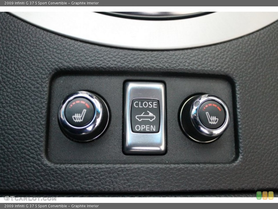 Graphite Interior Controls for the 2009 Infiniti G 37 S Sport Convertible #77662719