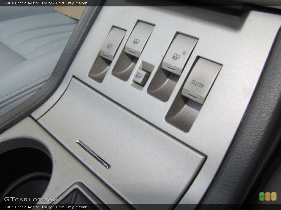 Dove Grey Interior Controls for the 2004 Lincoln Aviator Luxury #77663364
