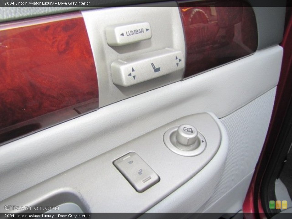 Dove Grey Interior Controls for the 2004 Lincoln Aviator Luxury #77663727