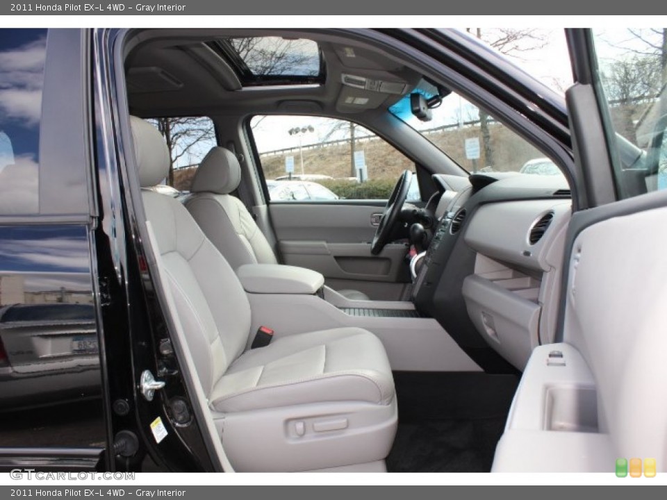 Gray Interior Photo for the 2011 Honda Pilot EX-L 4WD #77665986