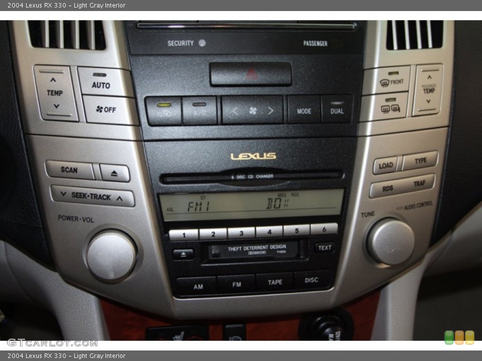Light Gray Interior Controls for the 2004 Lexus RX 330 #77666717