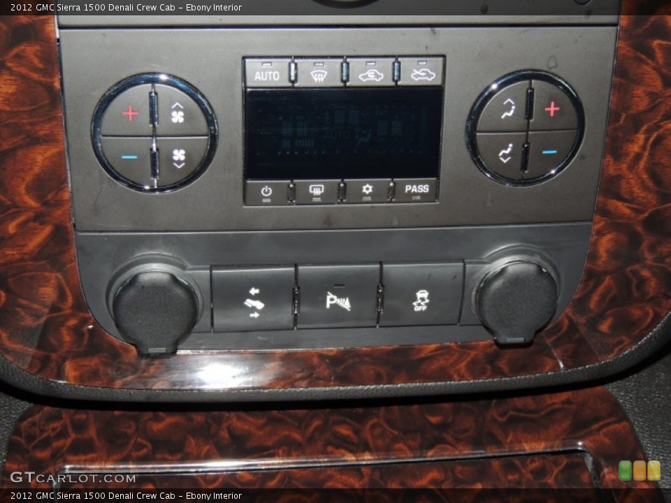 Ebony Interior Controls for the 2012 GMC Sierra 1500 Denali Crew Cab #77667825