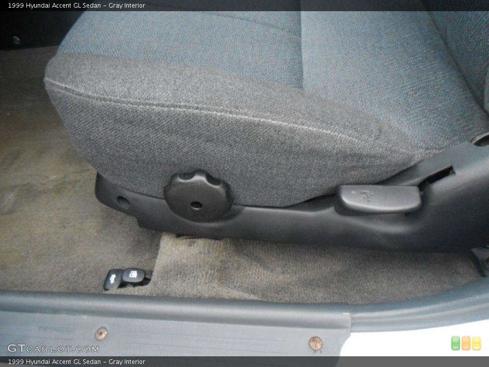 Gray 1999 Hyundai Accent Interiors