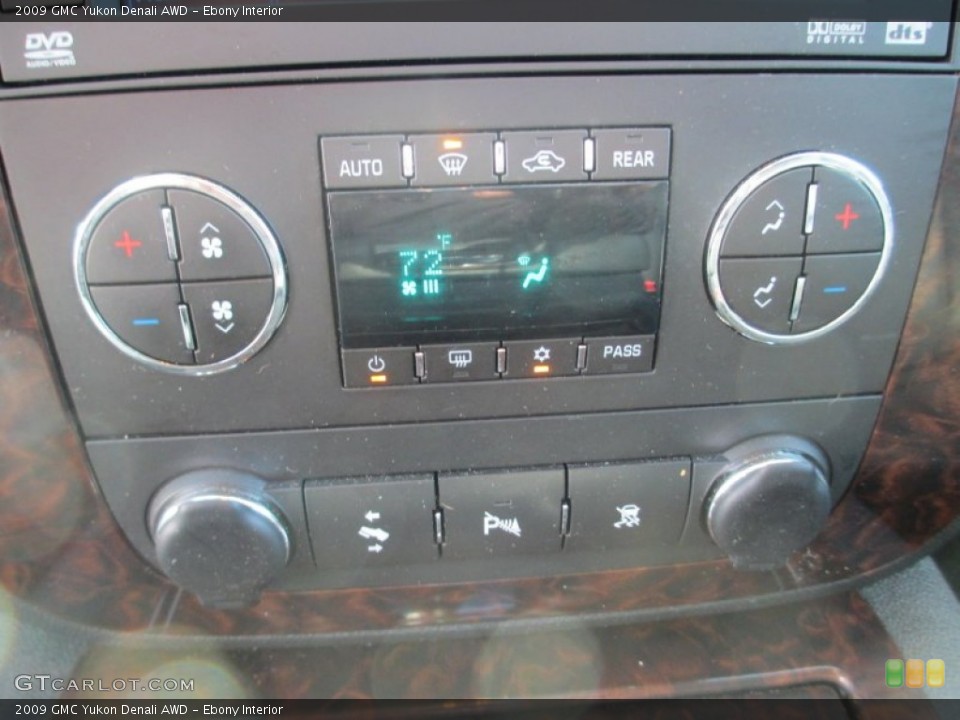 Ebony Interior Controls for the 2009 GMC Yukon Denali AWD #77670318