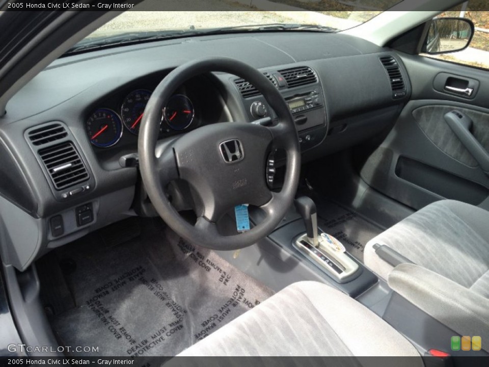 Gray Interior Photo for the 2005 Honda Civic LX Sedan #77676825