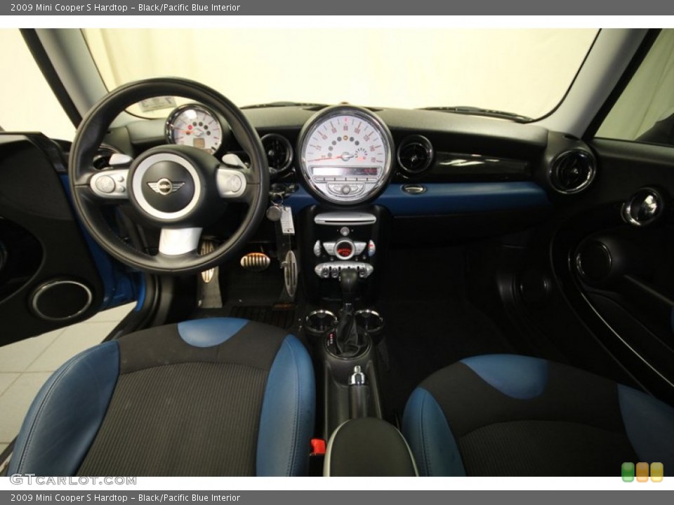 Black/Pacific Blue Interior Dashboard for the 2009 Mini Cooper S Hardtop #77679000