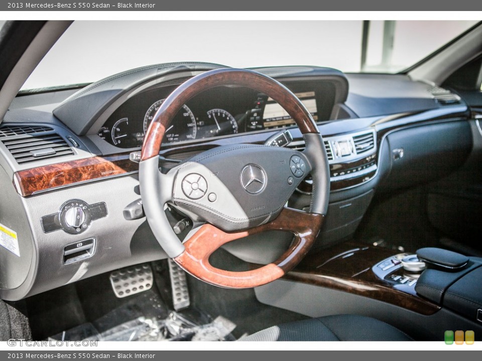 Black Interior Dashboard for the 2013 Mercedes-Benz S 550 Sedan #77679639
