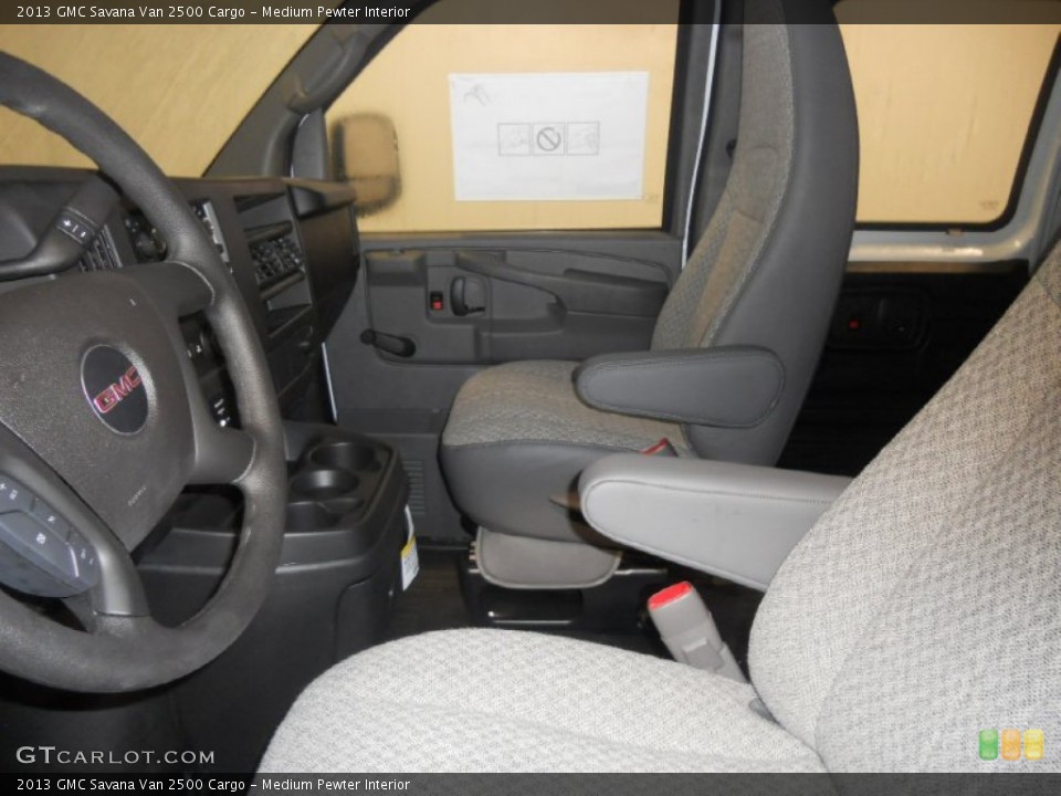 Medium Pewter Interior Photo for the 2013 GMC Savana Van 2500 Cargo #77679656