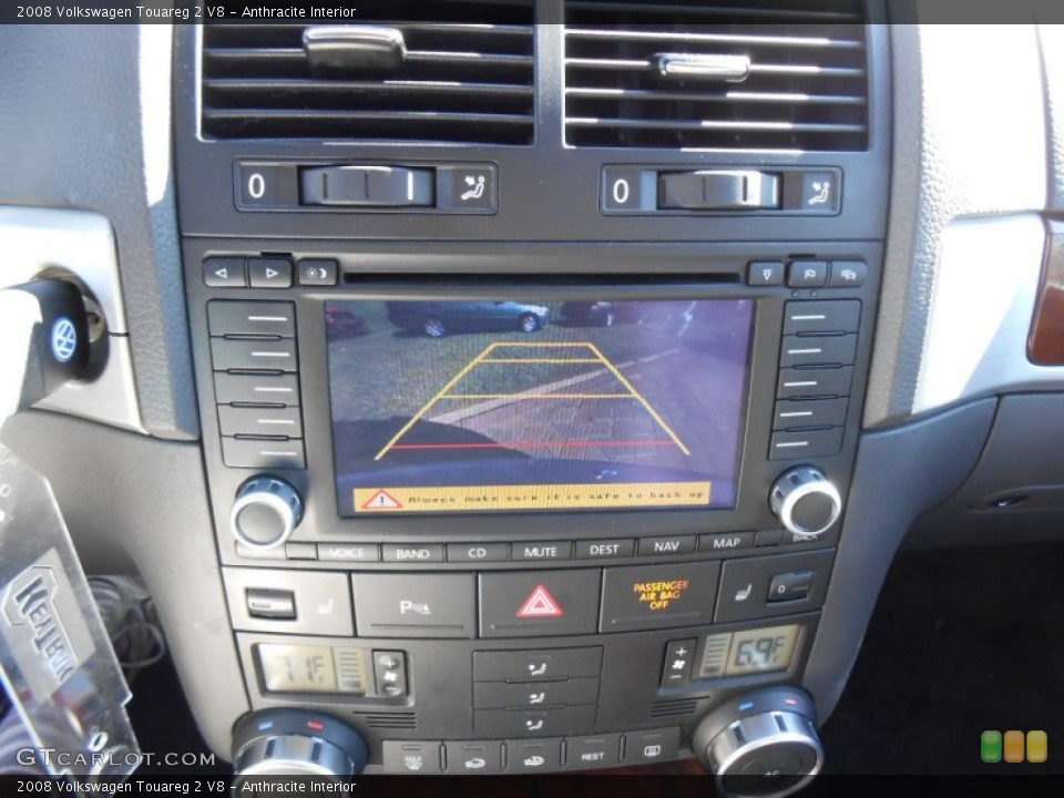 Anthracite Interior Controls for the 2008 Volkswagen Touareg 2 V8 #77682458