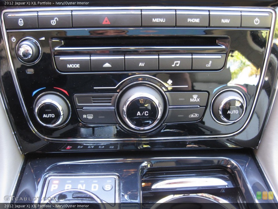 Ivory/Oyster Interior Controls for the 2012 Jaguar XJ XJL Portfolio #77689797