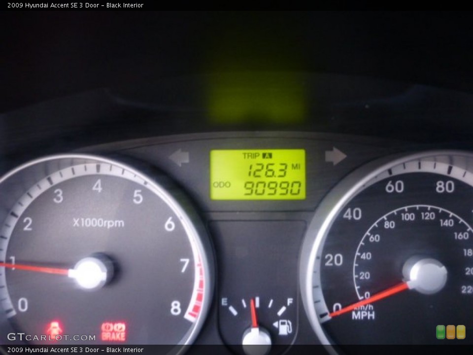Black Interior Gauges for the 2009 Hyundai Accent SE 3 Door #77694339