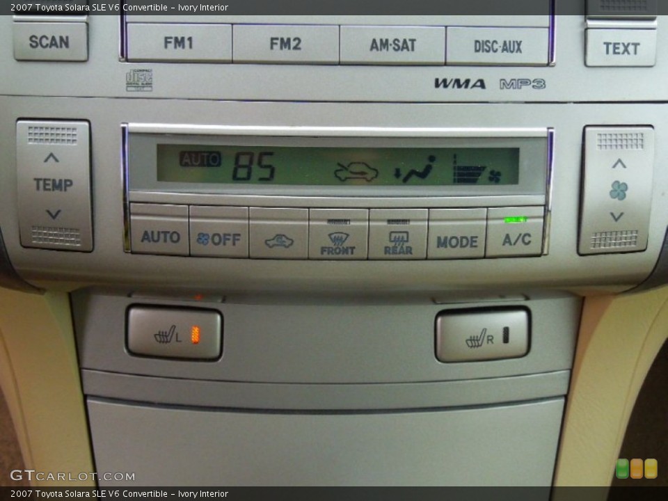 Ivory Interior Controls for the 2007 Toyota Solara SLE V6 Convertible #77694865