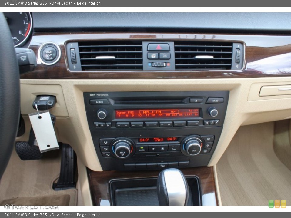 Beige Interior Controls for the 2011 BMW 3 Series 335i xDrive Sedan #77704353