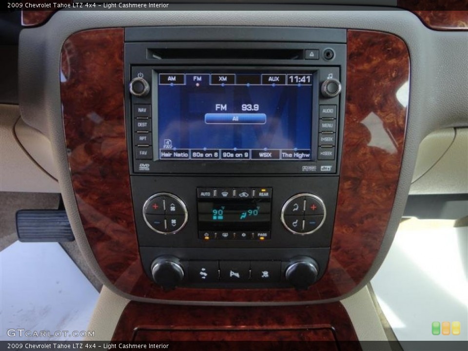 Light Cashmere Interior Controls for the 2009 Chevrolet Tahoe LTZ 4x4 #77705535