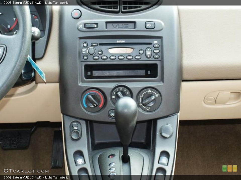 Light Tan Interior Controls for the 2003 Saturn VUE V6 AWD #77708295