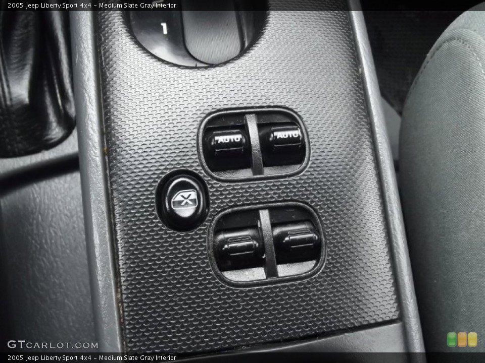 Medium Slate Gray Interior Controls for the 2005 Jeep Liberty Sport 4x4 #77718117