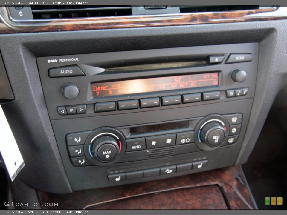 Black Interior Controls for the 2006 BMW 3 Series 330xi Sedan #77718380
