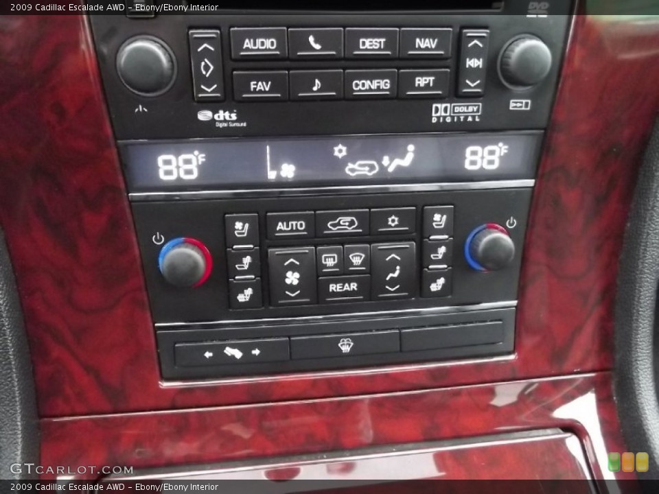 Ebony/Ebony Interior Controls for the 2009 Cadillac Escalade AWD #77721806