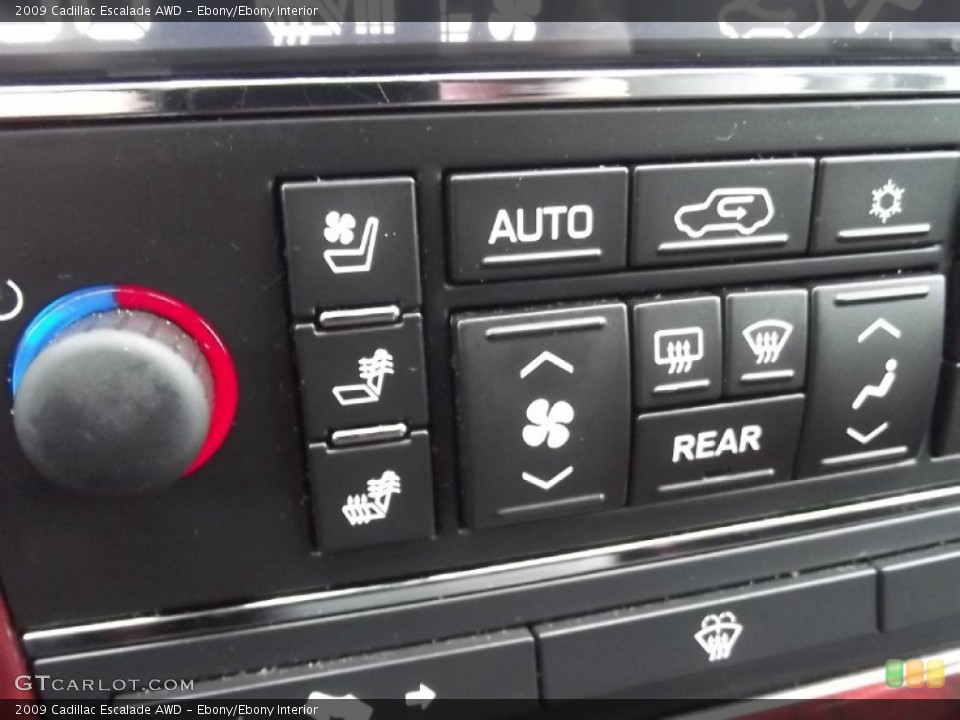 Ebony/Ebony Interior Controls for the 2009 Cadillac Escalade AWD #77721879