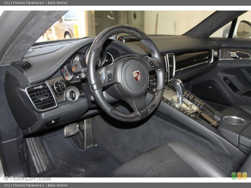 Black Interior Prime Interior for the 2011 Porsche Panamera S #77724792