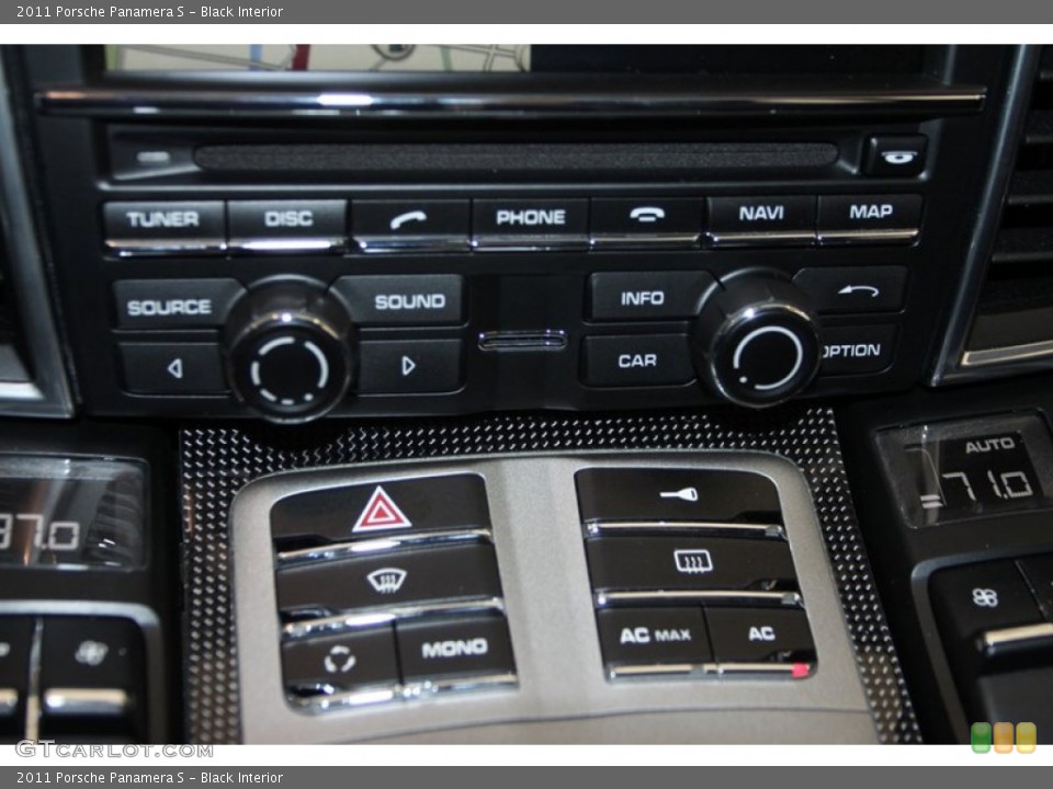 Black Interior Controls for the 2011 Porsche Panamera S #77724933