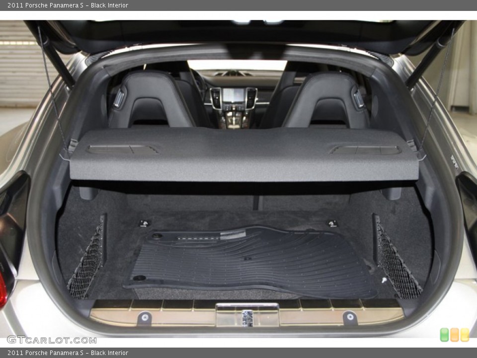 Black Interior Trunk for the 2011 Porsche Panamera S #77724990