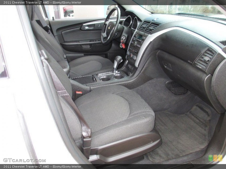 Ebony/Ebony Interior Photo for the 2011 Chevrolet Traverse LT AWD #77725110