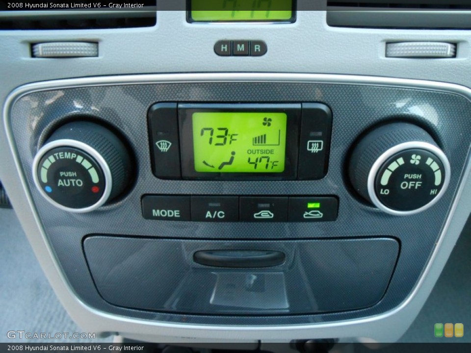 Gray Interior Controls for the 2008 Hyundai Sonata Limited V6 #77728235