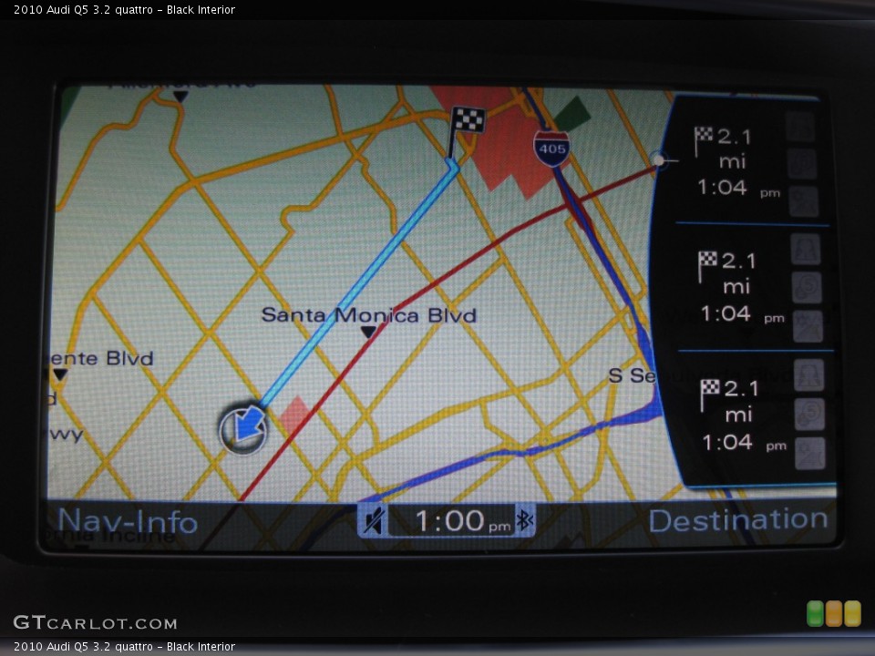 Black Interior Navigation for the 2010 Audi Q5 3.2 quattro #77733591