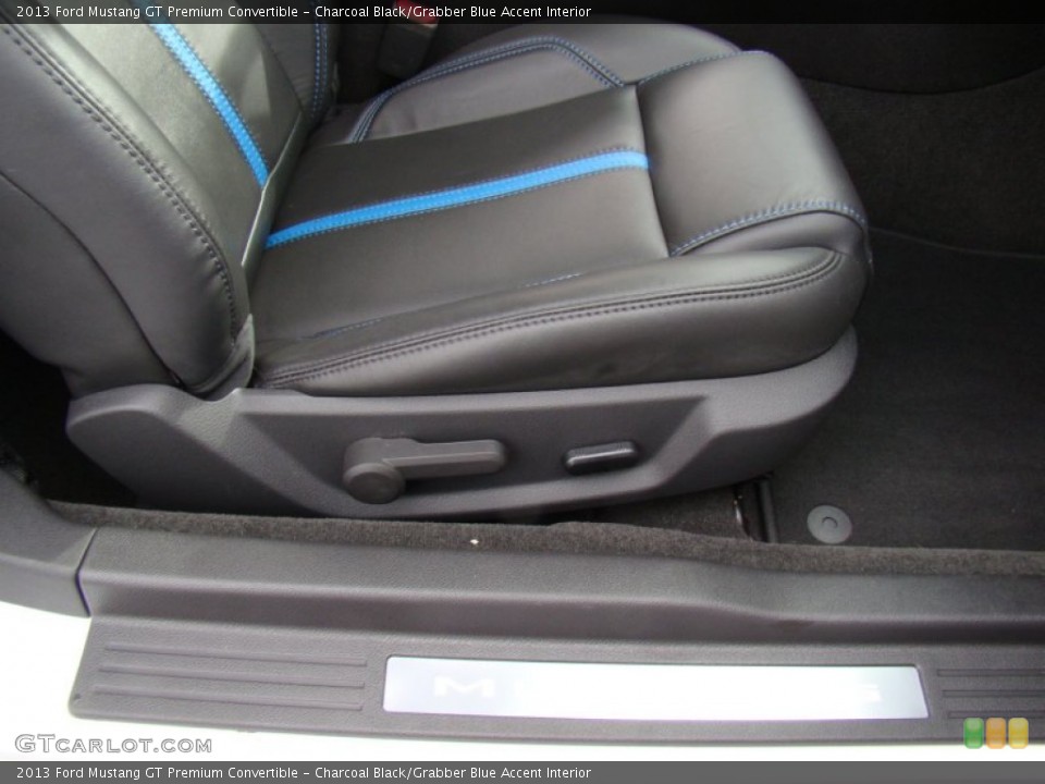 Charcoal Black/Grabber Blue Accent Interior Front Seat for the 2013 Ford Mustang GT Premium Convertible #77738274