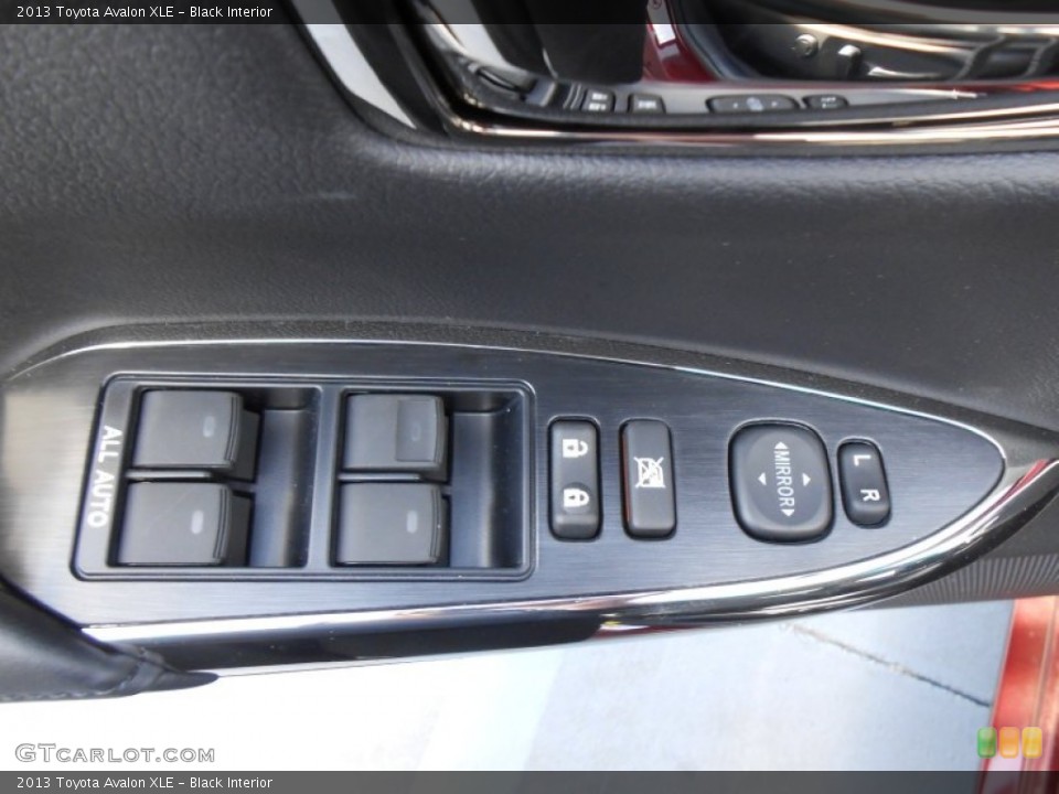 Black Interior Controls for the 2013 Toyota Avalon XLE #77742138