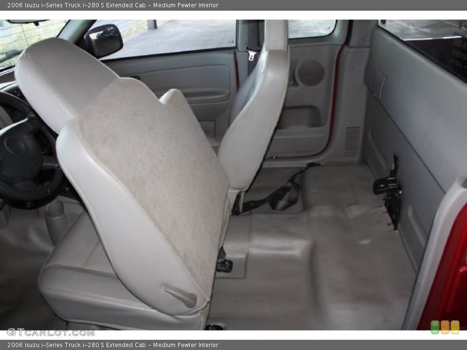 Medium Pewter Interior Photo for the 2006 Isuzu i-Series Truck i-280 S Extended Cab #77742147