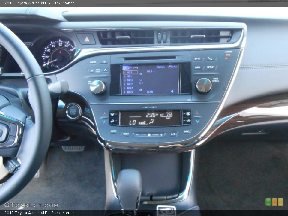 Black Interior Controls for the 2013 Toyota Avalon XLE #77742216