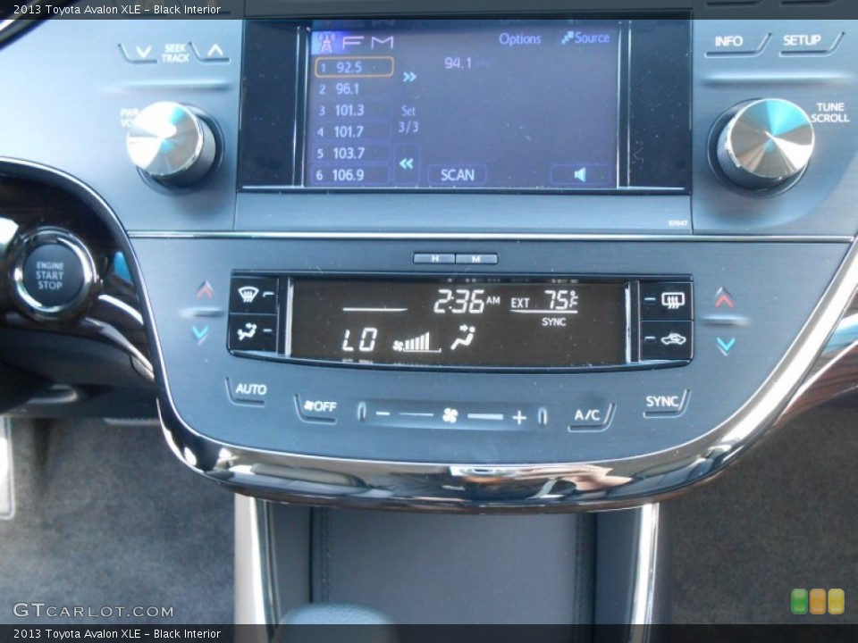 Black Interior Controls for the 2013 Toyota Avalon XLE #77742258