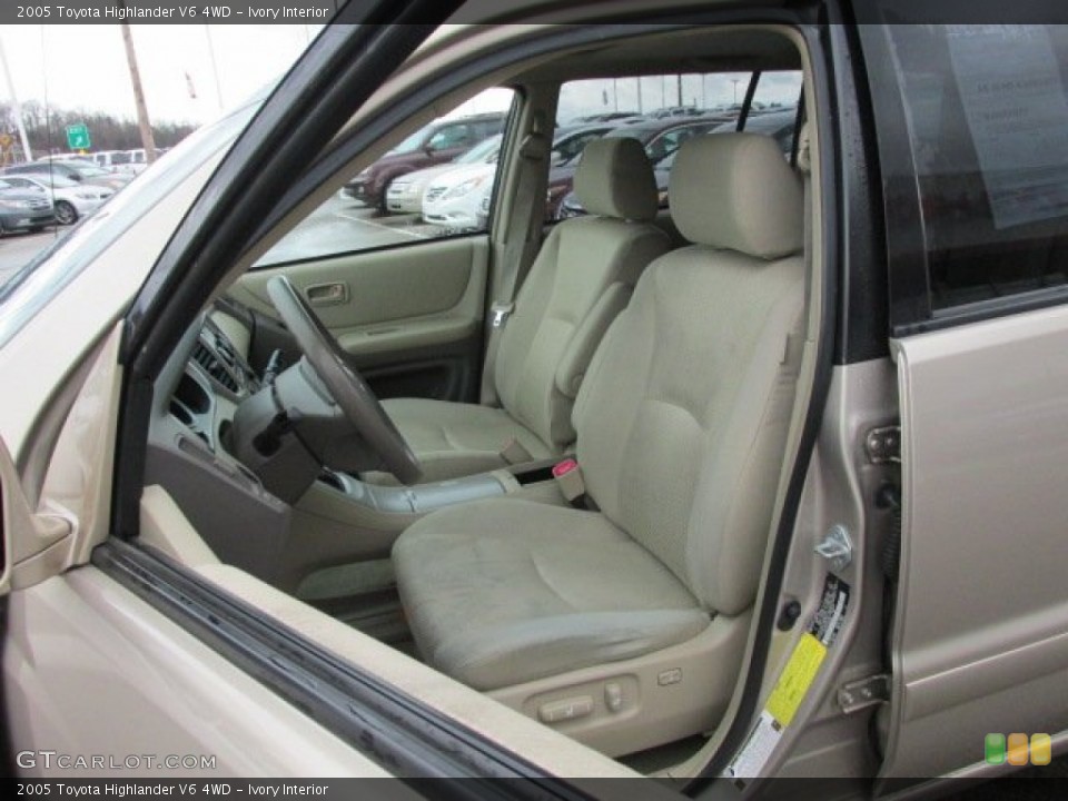 Ivory Interior Front Seat for the 2005 Toyota Highlander V6 4WD #77743583